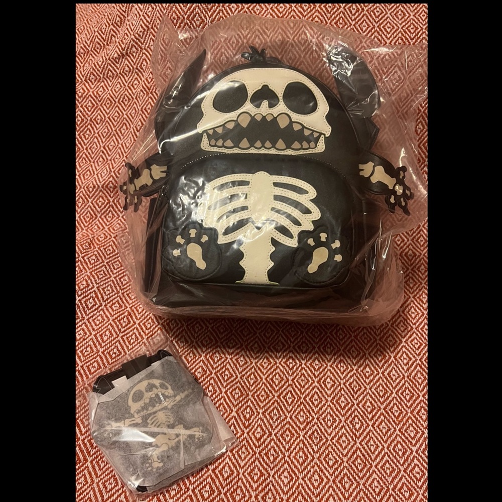 SDCC 2022 Stitch Loungefly Backpack & Card Holder - Both BNWT.